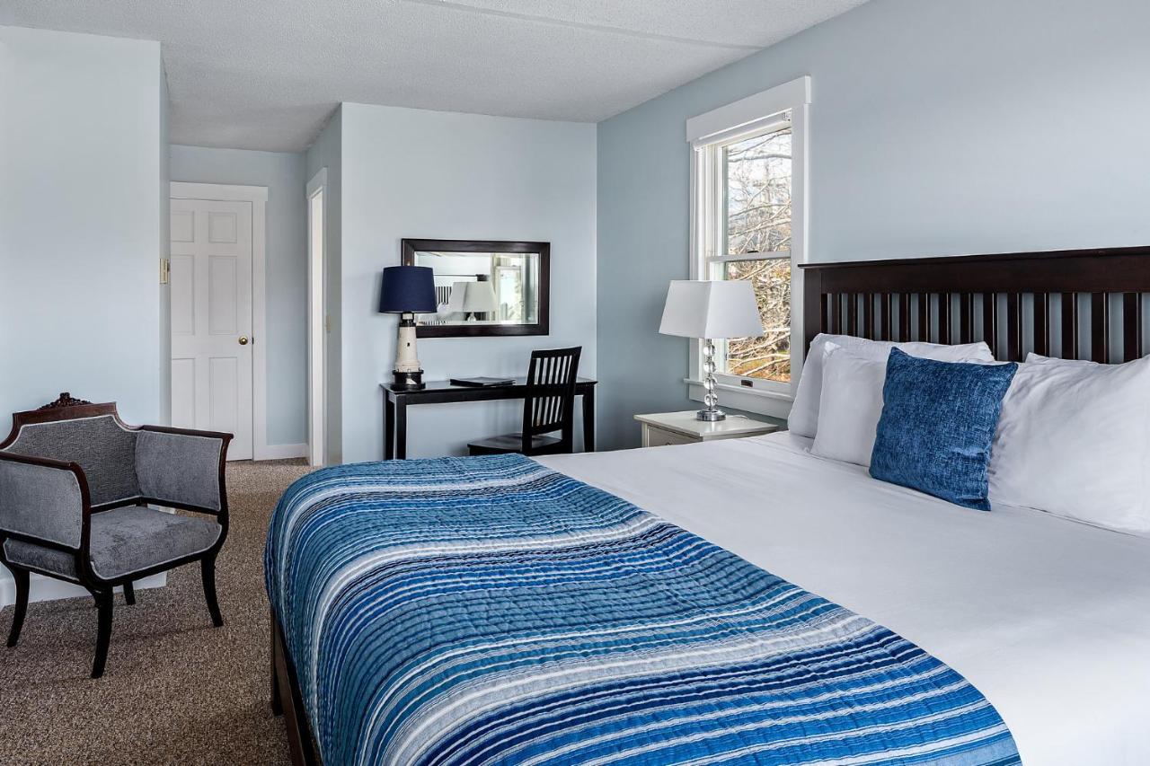 East Wind Inn & Suites Tenants Harbor Екстериор снимка