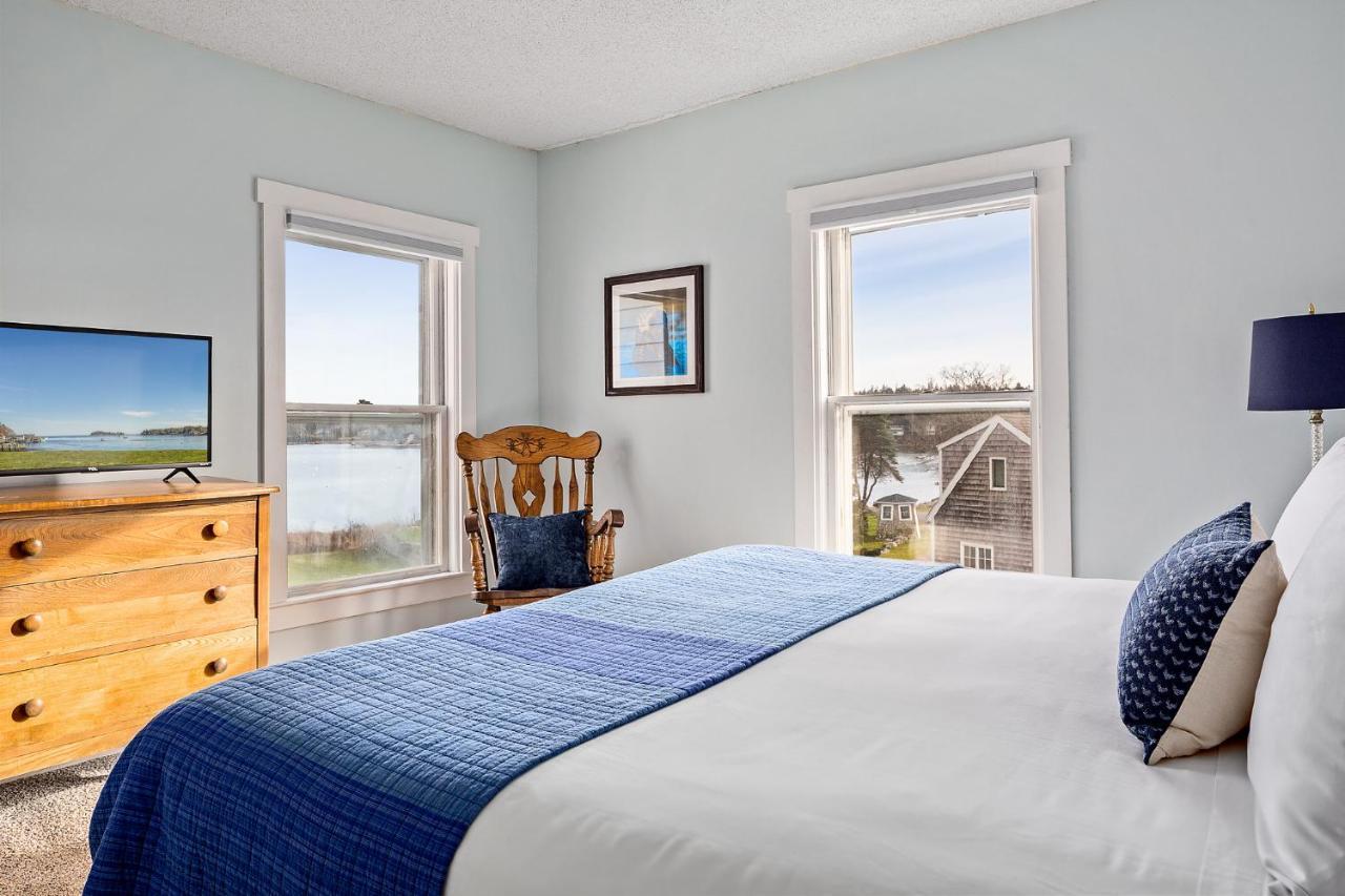 East Wind Inn & Suites Tenants Harbor Екстериор снимка