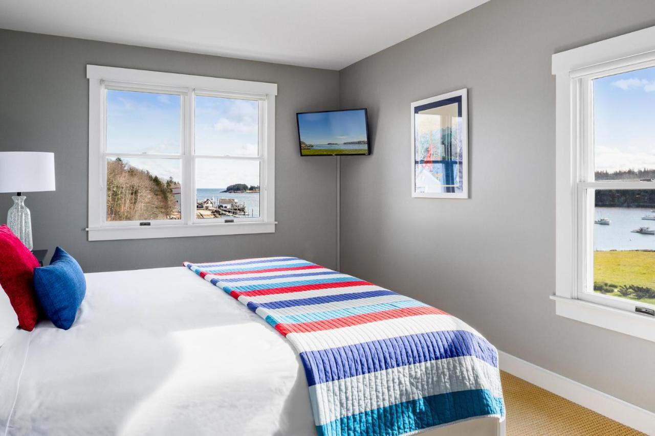 East Wind Inn & Suites Tenants Harbor Екстериор снимка