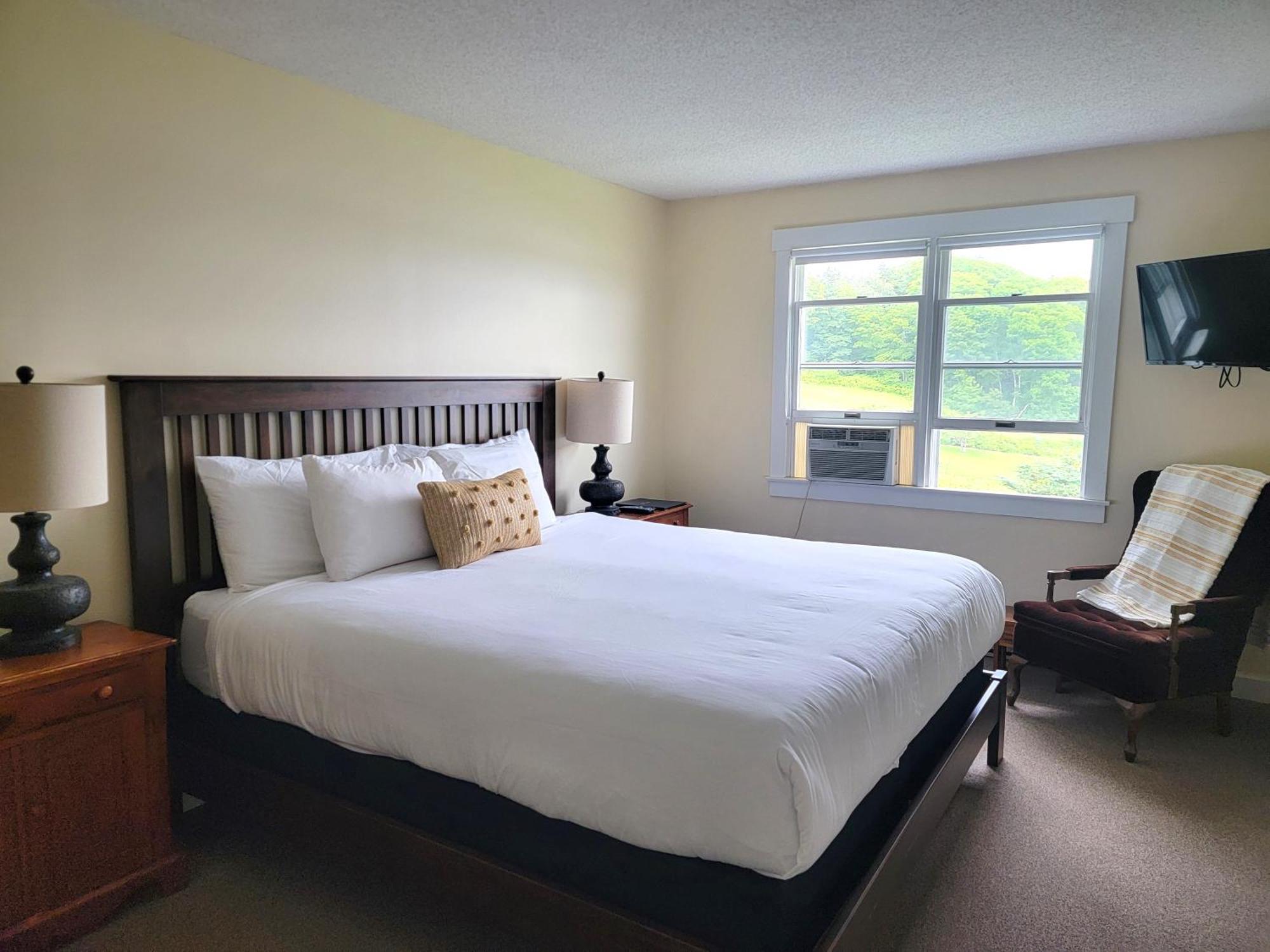East Wind Inn & Suites Tenants Harbor Екстериор снимка
