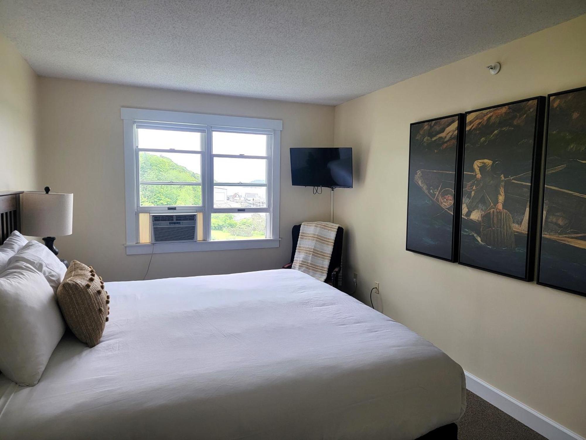 East Wind Inn & Suites Tenants Harbor Екстериор снимка