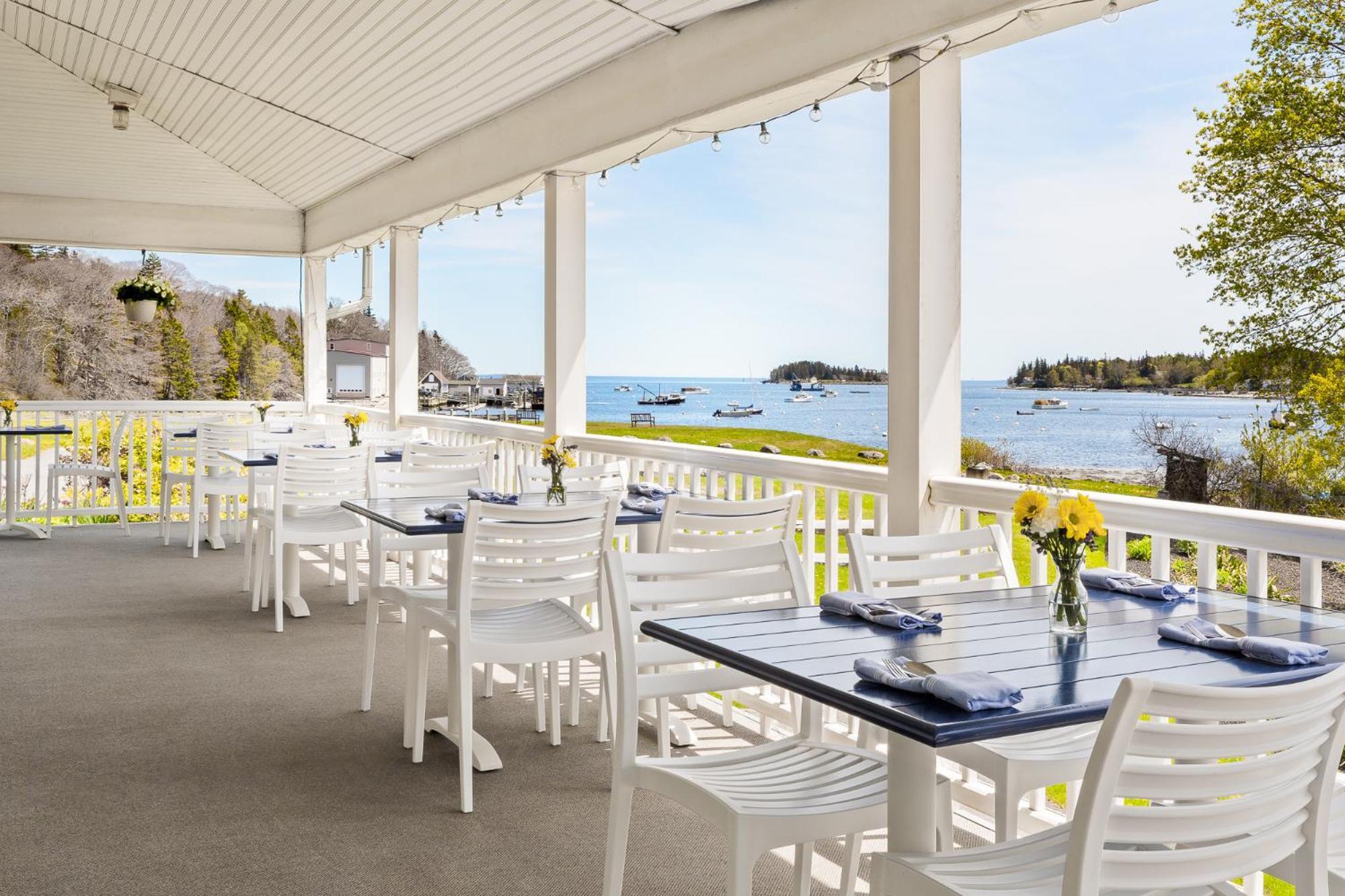 East Wind Inn & Suites Tenants Harbor Екстериор снимка