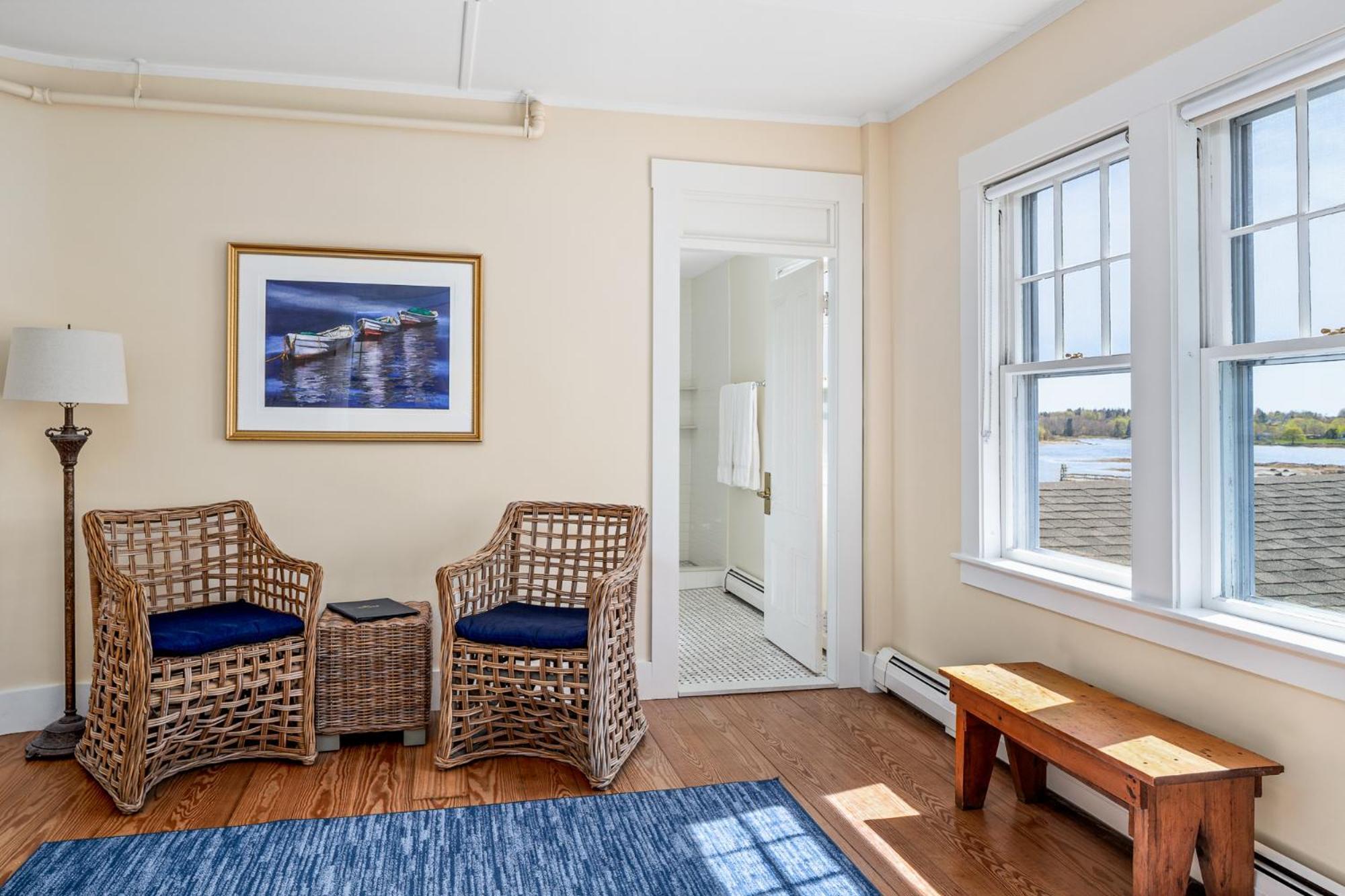 East Wind Inn & Suites Tenants Harbor Екстериор снимка