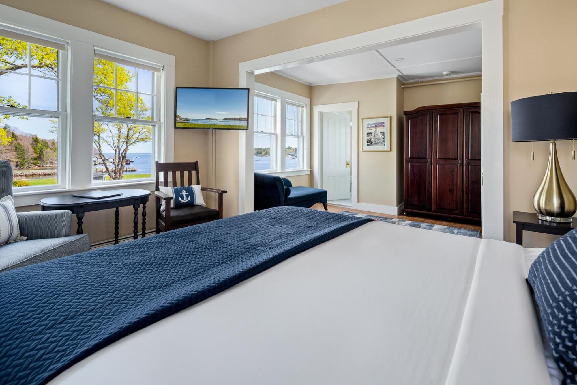 East Wind Inn & Suites Tenants Harbor Екстериор снимка