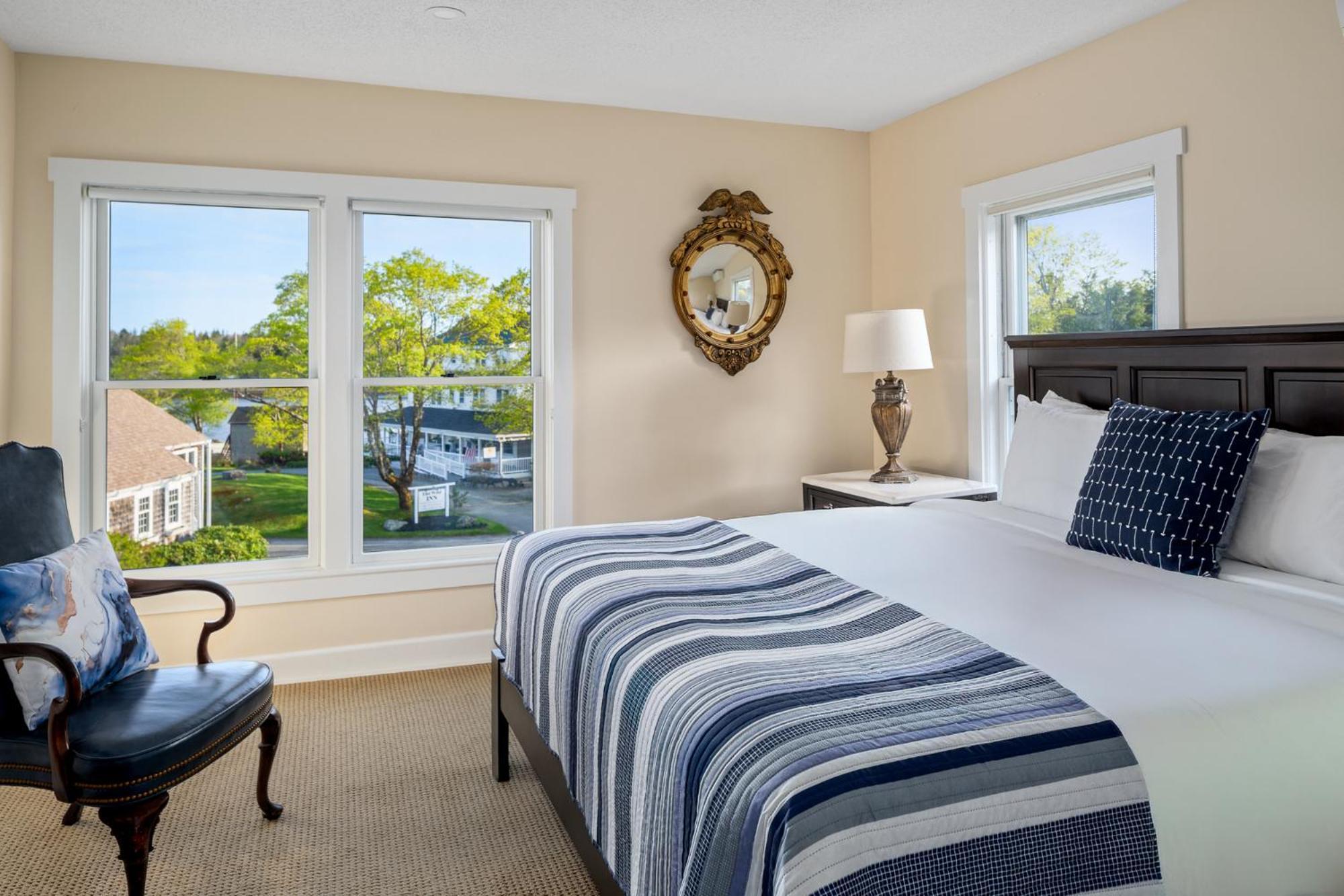 East Wind Inn & Suites Tenants Harbor Екстериор снимка