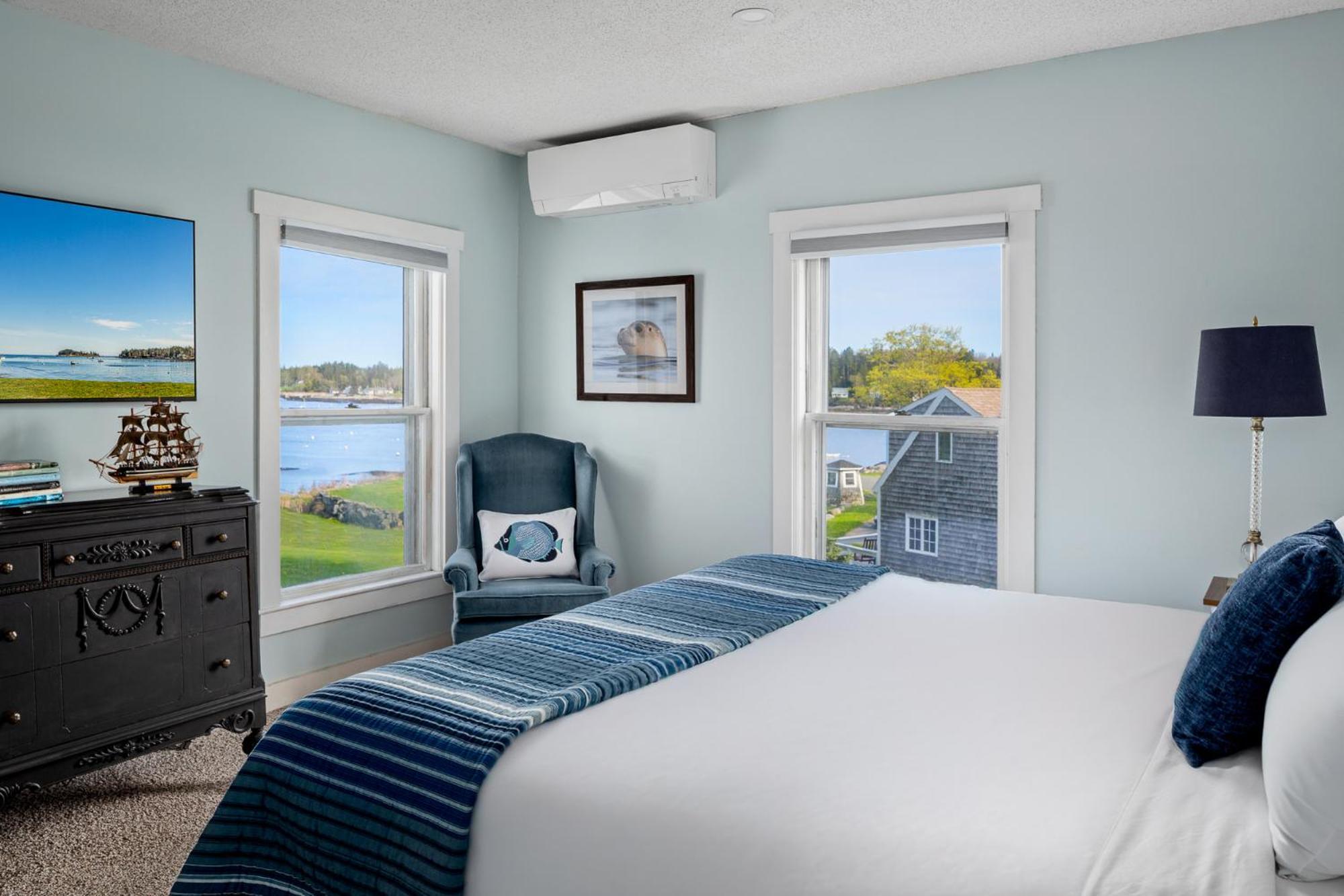 East Wind Inn & Suites Tenants Harbor Екстериор снимка